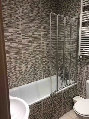 تجهيزات دش، مجففات شعر، مناشف، صاب ون