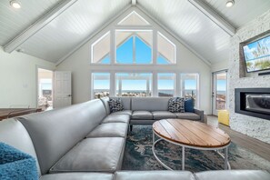 Smart TV - At Last by GSVR | Updated Beachfront Cottage w/ Pool + FREE Activities/Golf (Gulf Shores)