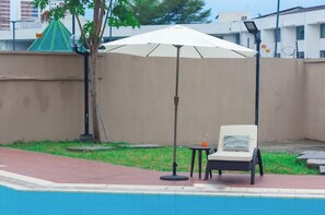 Outdoor pool - Green House Hotels and Apartments (Abuja)