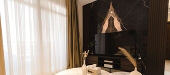2-bedroom apartment with AC, WiFi in charming Madinaity