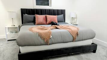 2 bedrooms, desk, iron/ironing board, free WiFi