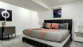 2 bedrooms, desk, iron/ironing board, free WiFi