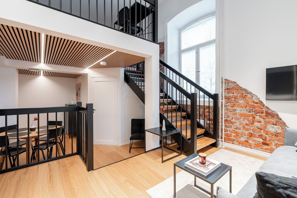 Stylish Loft Next To City Center & Lake Pyhäjärvi 4