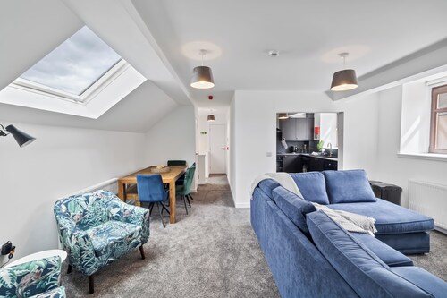 Spacious modern house in town center 