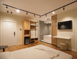 Superior Double Room | Desk, soundproofing, free WiFi