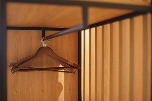 Comfort Triple Room | Desk, soundproofing, free WiFi