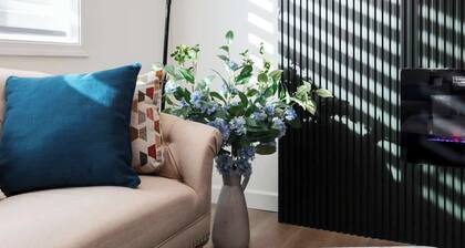 Chic 2B1B Lower Unit – Renovated w/ Designer Flair