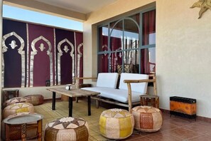 Property grounds - Authentic Berber Bungalow 5 Min from the Beach (BOUTAZERT,)