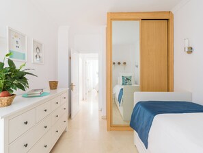 2 soverom, strykejern/-brett, wi-fi og sengetøy