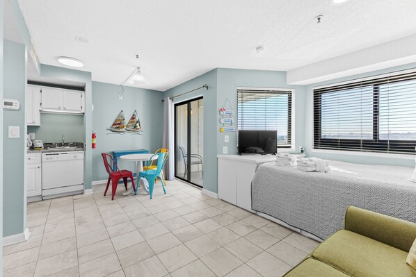 Bügeleisen/Bügelbrett, kostenloses WLAN, Bettwäsche