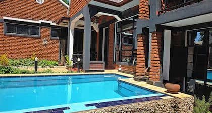 Unique Homestays A - 2 bedrooms with swimming pool and Free Wi-Fi
