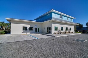 Exterior - Walk to the beach, pet friendly, close to downtown (St. Augustine)