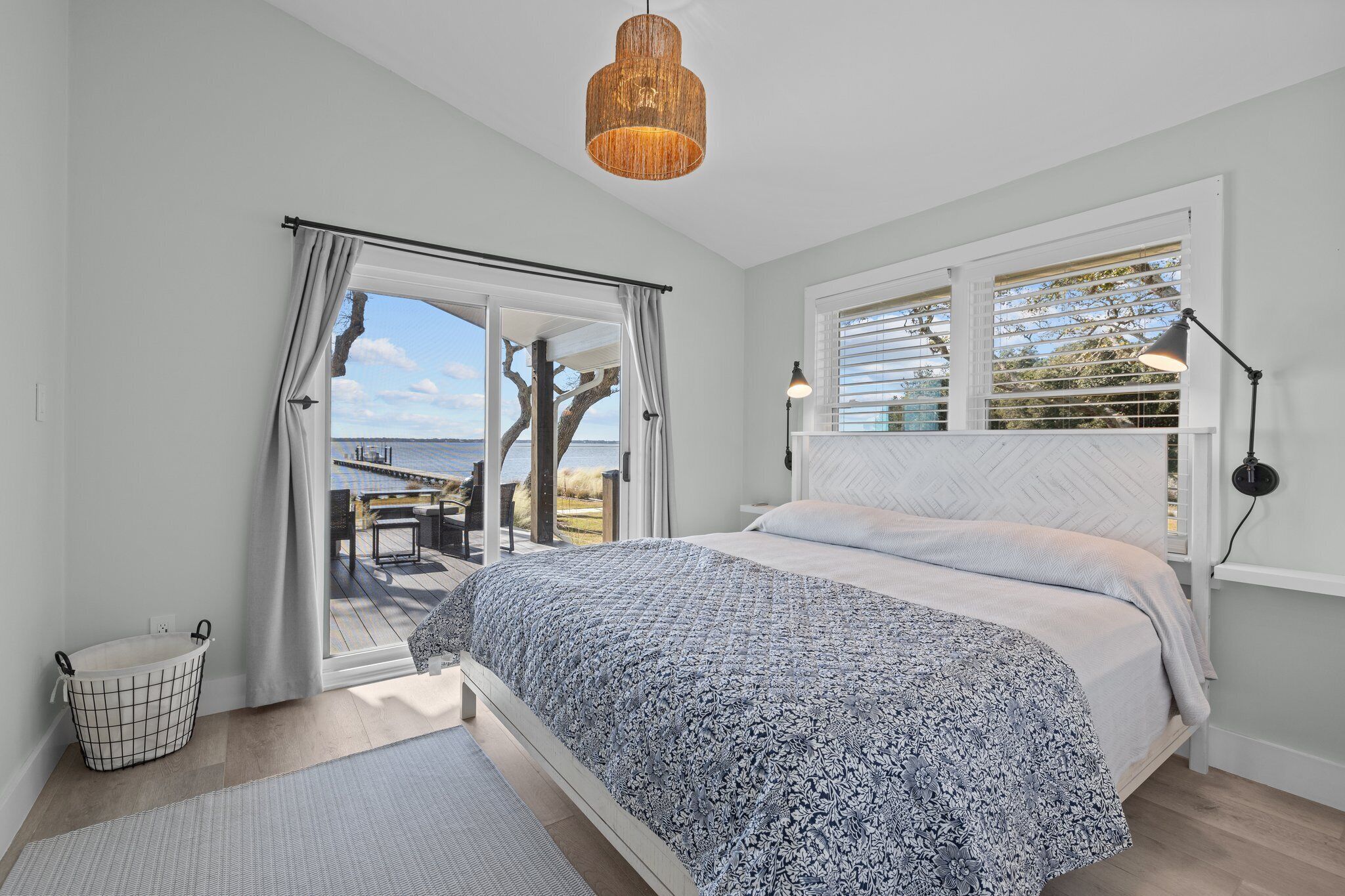 4 chambres, bureau, Wi-Fi gratuit, draps fournis