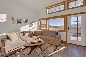 TV, fireplace - Mountain-View Getaway in Downtown Dillon – Steps from Marina and Outdoor Adventu (Dillon)