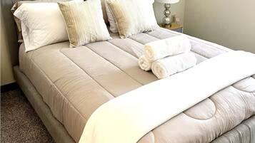 1 bedroom, iron/ironing board, WiFi