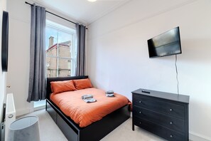 3 Schlafzimmer, Bügeleisen/Bügelbrett, WLAN, Bettwäsche