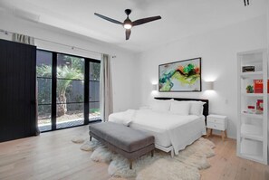 3 soverom, skrivebord, strykejern/-brett og wi-fi