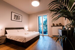 1 chambre, fer et planche à repasser, lit parapluie, Wi-Fi