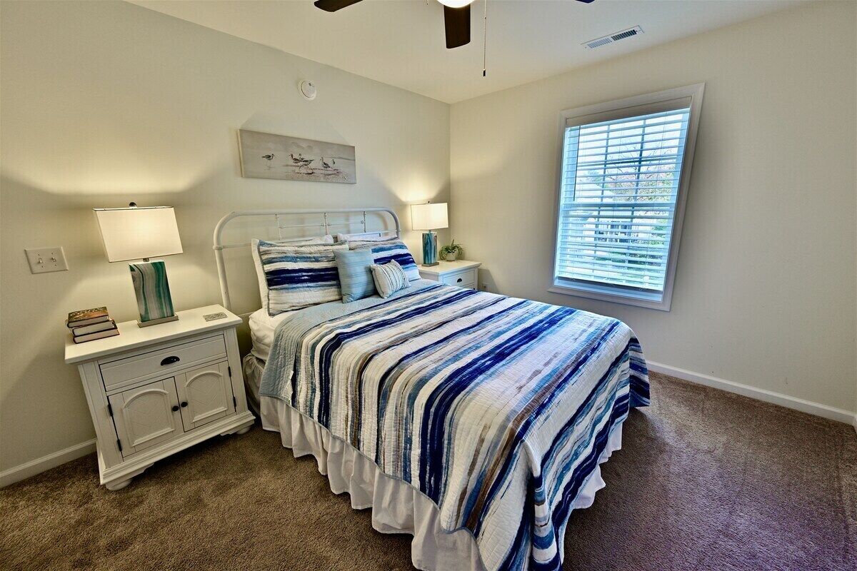 5 bedrooms, desk, free WiFi