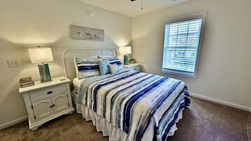 5 bedrooms, desk, free WiFi