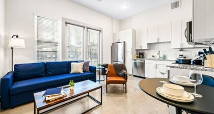 Serene Retreat Pool Access 2 Min Walk to TCU