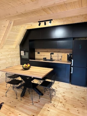Comfort Chalet, Patio, Mountain View | Private kitchen | Electric kettle, toaster - Mountain homes Durmitor 2 (Uskoci)