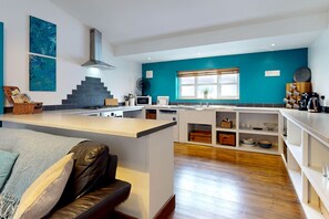 Fridge, microwave, oven, dishwasher