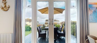 Somerwood - Two Bedroom Cottage, Sleeps 4
