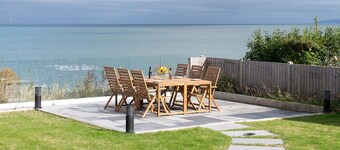 105 The Beach House - Six Bedroom Cottage, Sleeps 12