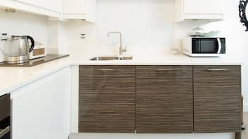 Frigorífic, microones, forn i rentaplats