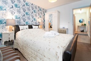 1 غرفة نوم ومكواة/لوح كي وواي فاي مجانًا وملاءات أسرّة