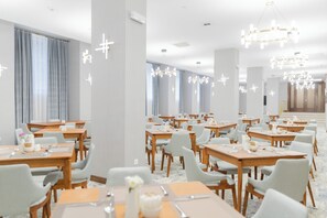 Restaurant - The Central Point Hotel Baku (Baku)