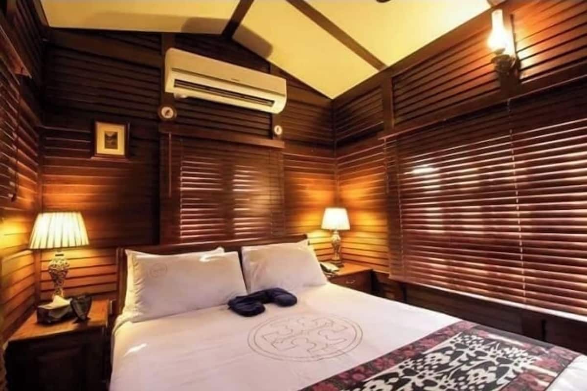 Deluxe Double Room | Soundproofing, iron/ironing board, free WiFi