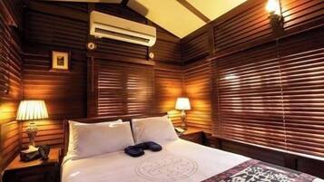 Soundproofing, iron/ironing board, free WiFi