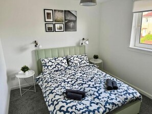 3 間睡房、熨斗/熨衫板、Wi-Fi、床單