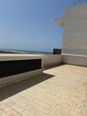 Terrace/patio - Apartment ecocite zenata 2 steps from the beach in residence with swimming pool (Âïn-Harrouda Casablanca-Settat)