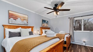 Huisje, privébadkamer (Blackwood Chalet) | 3 slaapkamers