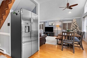 Cabin, Private Bathroom (Blackwood Chalet) | Shared kitchen - Blackwood Chalet (Nellysford)