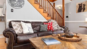 Hytte - privat badeværelse (Blackwood Chalet) | Lounge