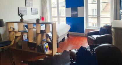 Large studio - city center - 300 m RER A