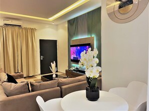 Deluxe Apartment, Balcony, City View | Living area - BOL APARTMENT 11 (Abuja)