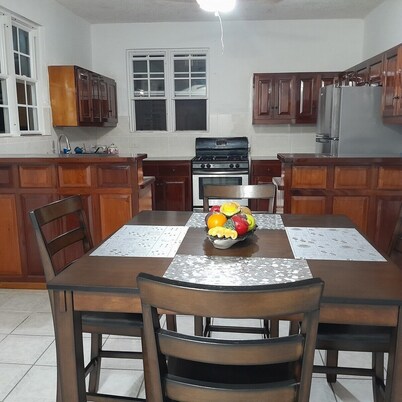 Abigail Diamond 2 bedrooms Next to Nanny Cay Marina