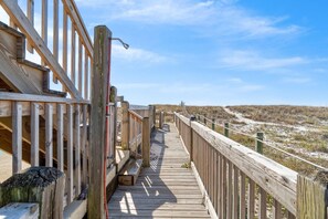 Hus, flere senger (HypNautic West) | Overnattingsstedets uteområder