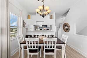 Hus - flera sängar (HypNautic West) | Restauranger