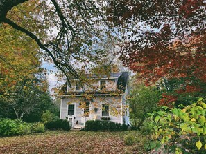 Exterior - The Surry House

 (Surry)