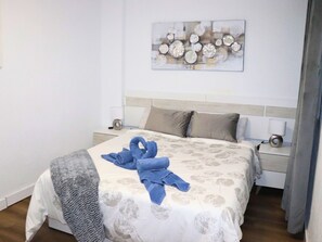 2 bedrooms, iron/ironing board, WiFi, bed sheets - MODERN AND NEW APARTMENT HUELVA (Huelva)