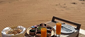 Luxury private camp in Oman Bidiyah wahiba sand
