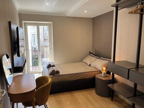3 chambres, fer et planche à repasser, Wi-Fi gratuit, draps fournis