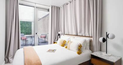 Beautiful Studio with Patio in Midtown NYC! #202