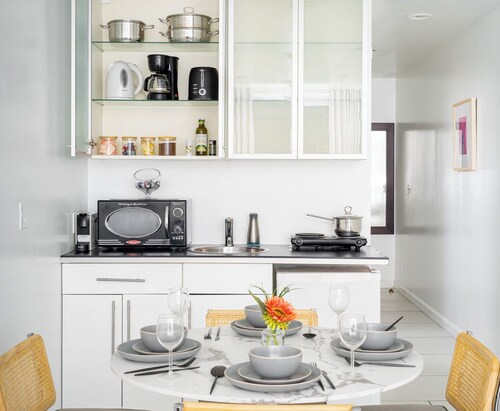 Manhattan loft Studio located Midtown NYC! #403